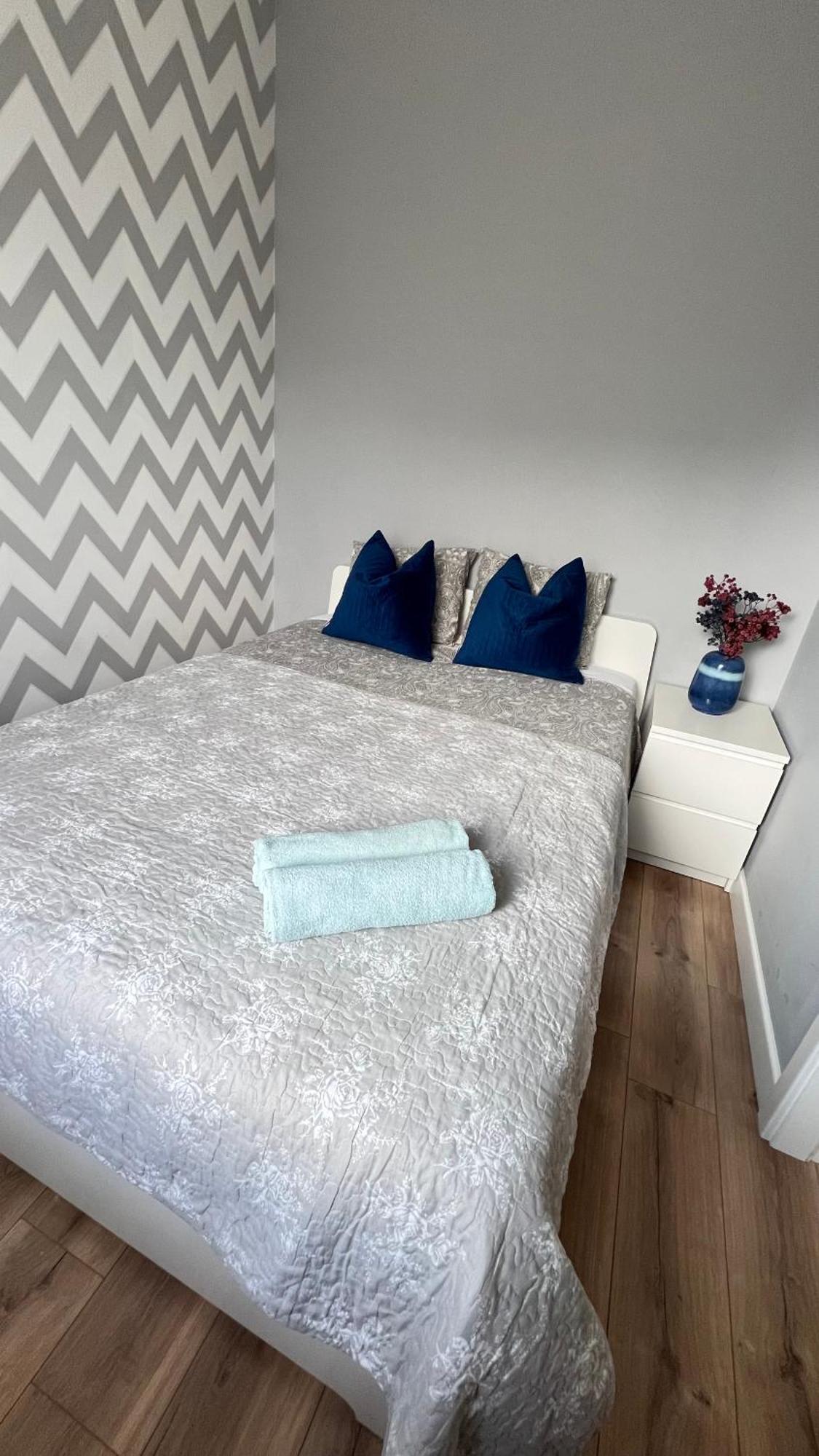 Close To Chopin Airport, Cybernetyki, Free Parking By Cosmo Spirit Varsovia Exterior foto