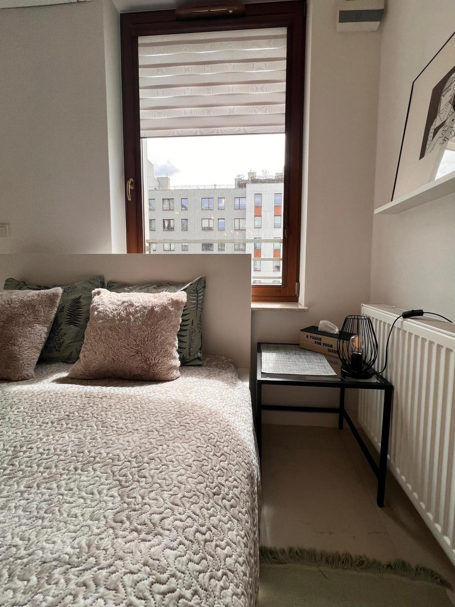 Close To Chopin Airport, Cybernetyki, Free Parking By Cosmo Spirit Varsovia Exterior foto